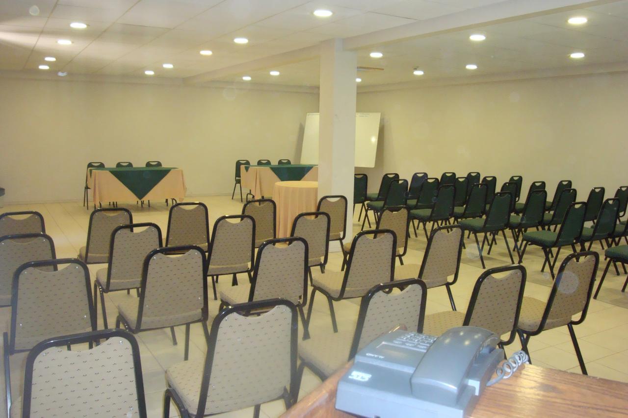 Diego De Almagro Hotel 4*
