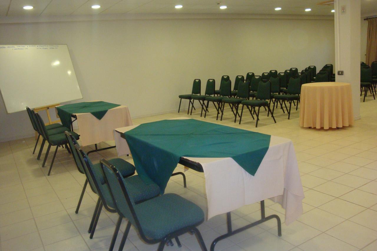 Diego De Almagro Hotel 4*